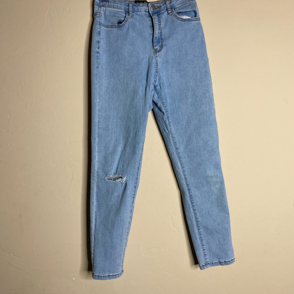 High waisted light blue skinny jeans